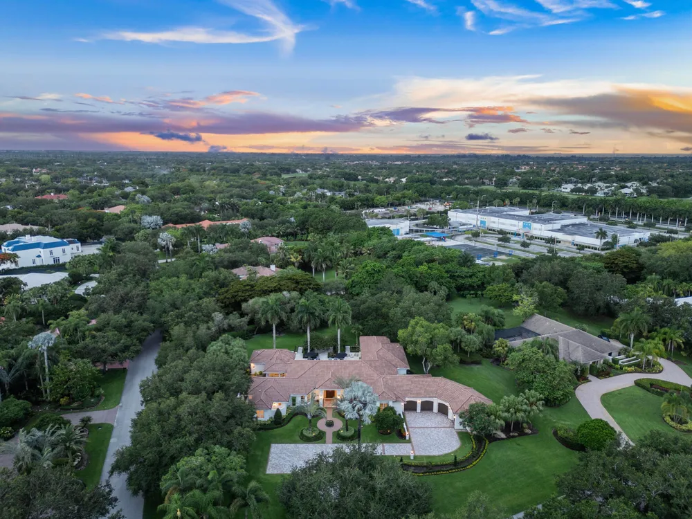2825 Hackney Rd, Weston, FL 33331