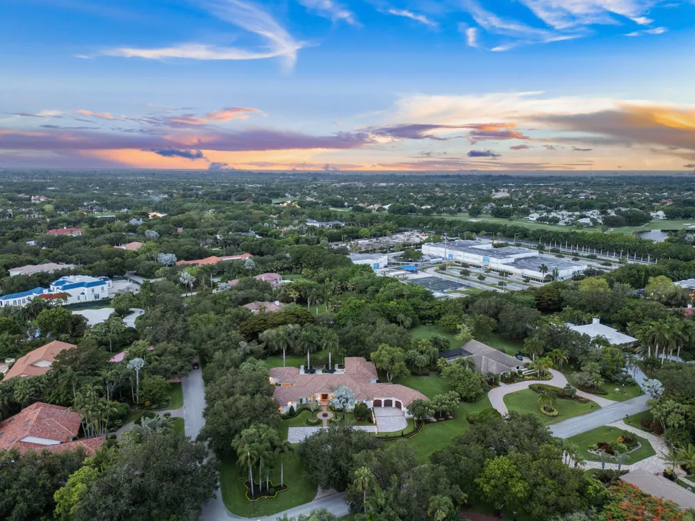 2825 Hackney Rd, Weston, FL 33331