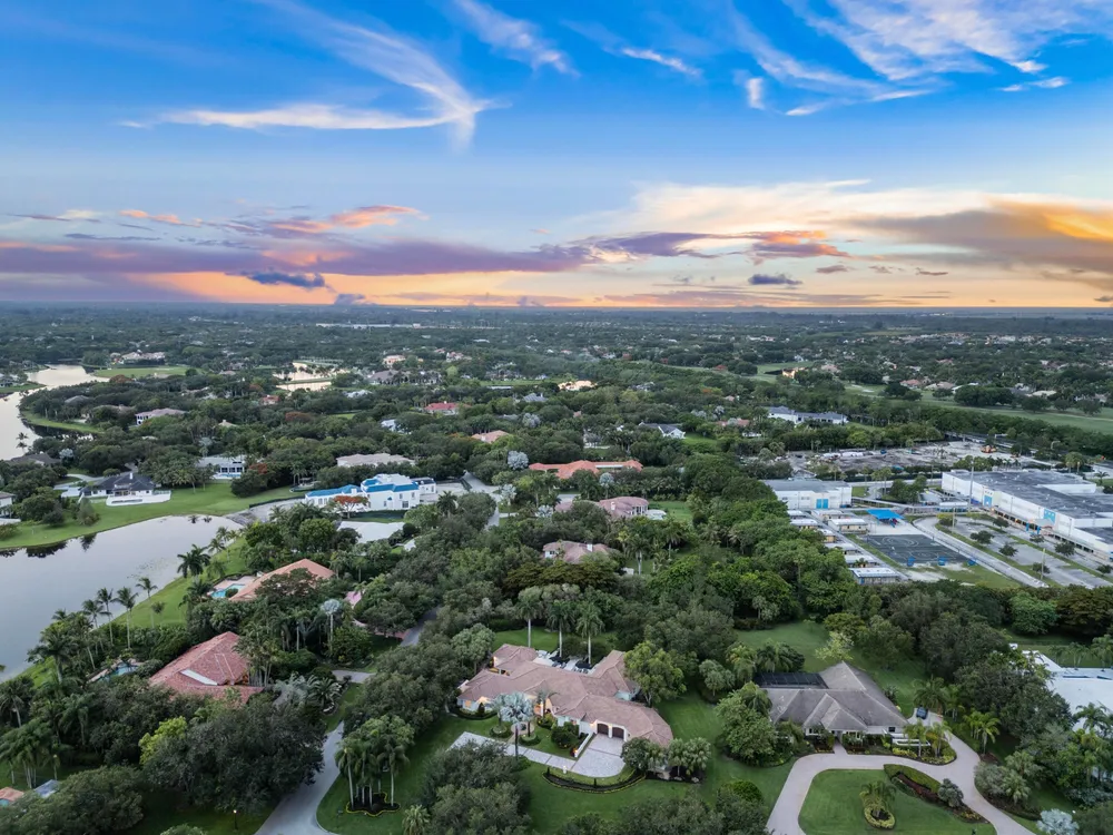 2825 Hackney Rd, Weston, FL 33331