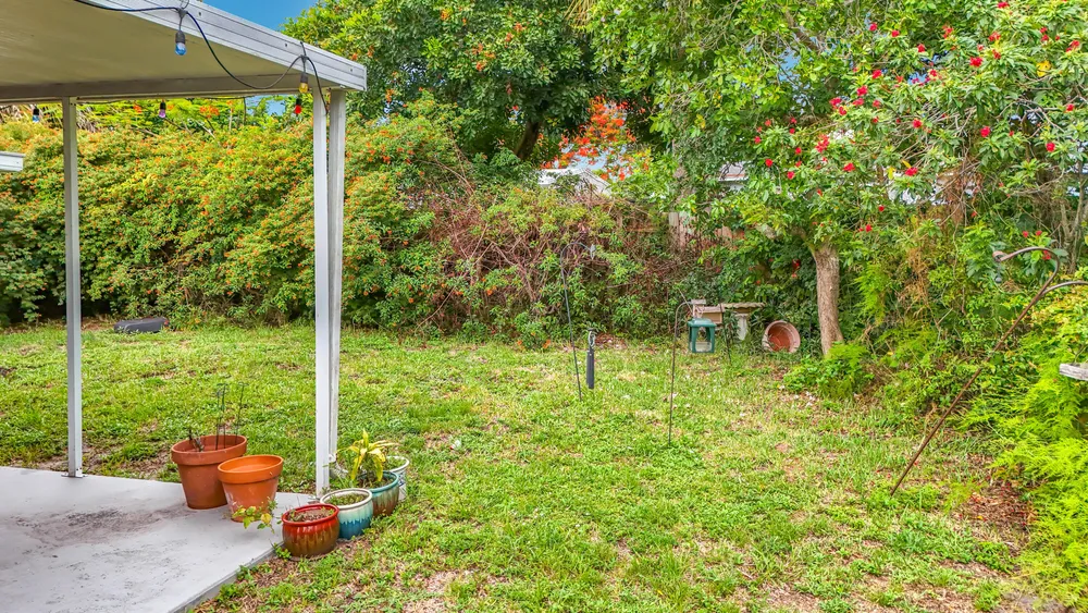 2573 NW 58th Ave, Margate, FL 33063