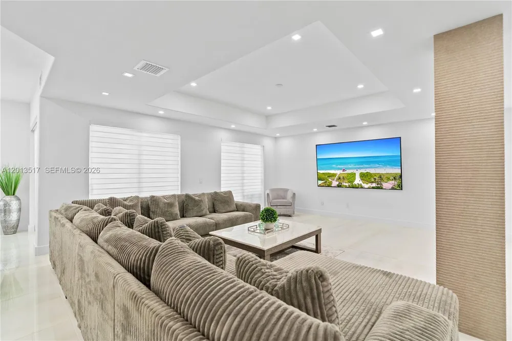 3188 NE 211th Terrace, Aventura, FL 33180