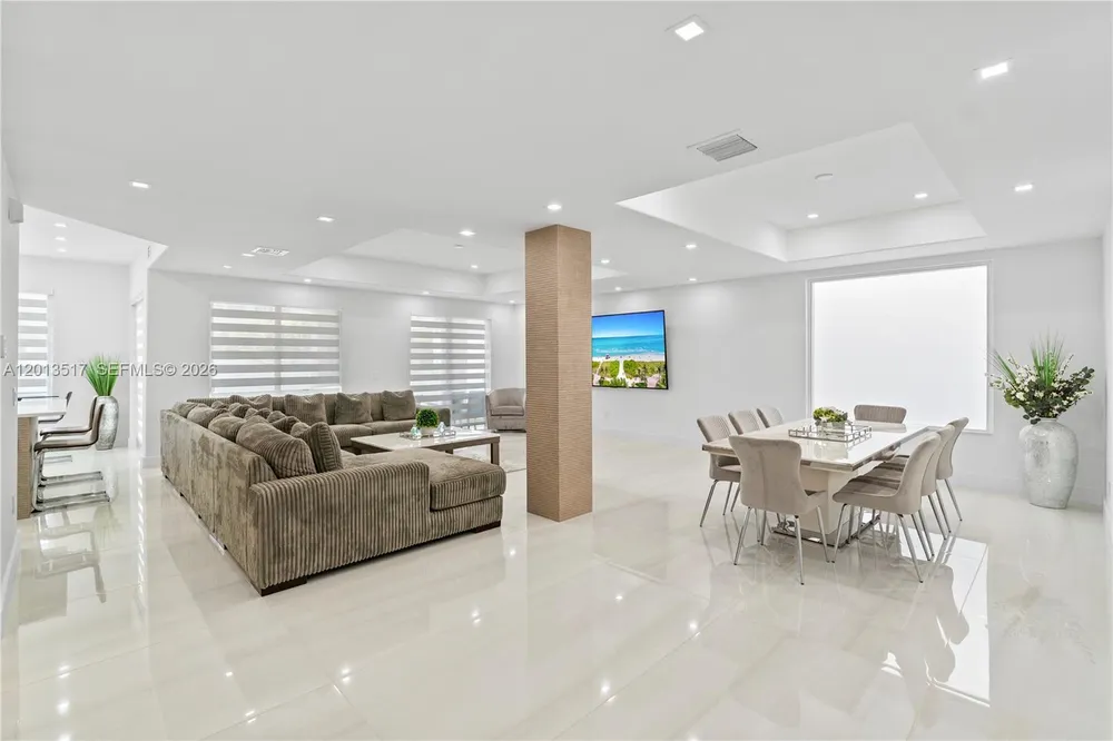 3188 NE 211th Terrace, Aventura, FL 33180
