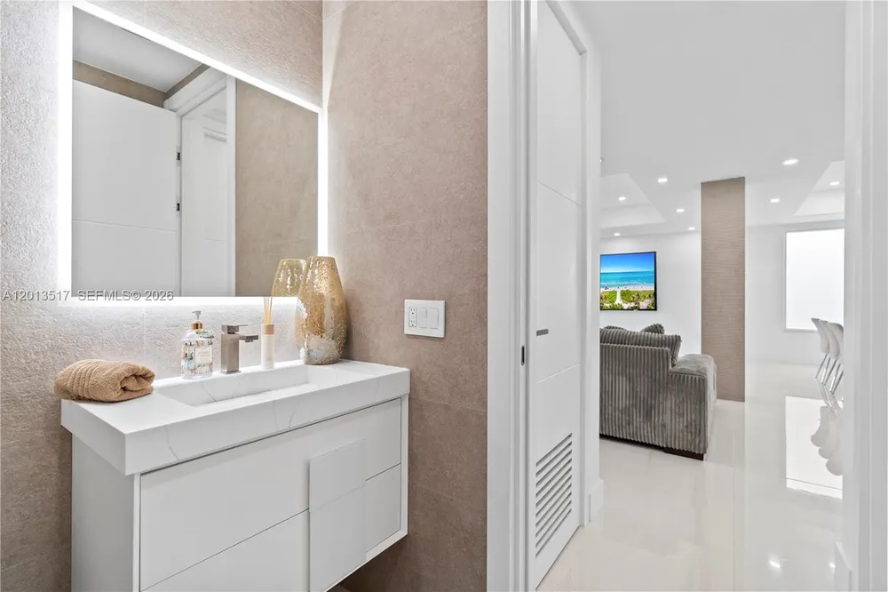 3188 NE 211th Terrace, Aventura, FL 33180