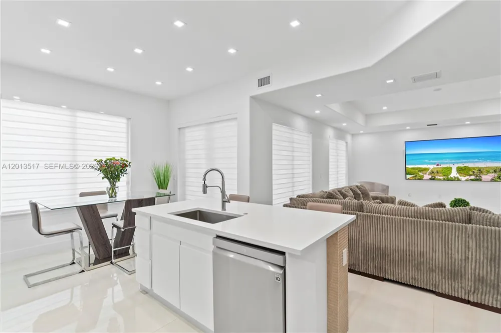 3188 NE 211th Terrace, Aventura, FL 33180