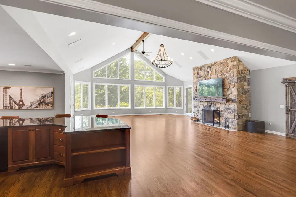 419 Caesar Dr, Barrington Hills, IL 60010