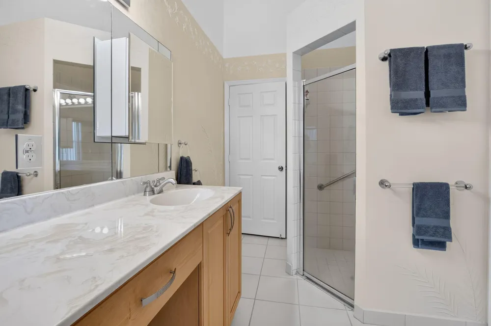 6101 Hook Ln, Boynton Beach, FL 33437