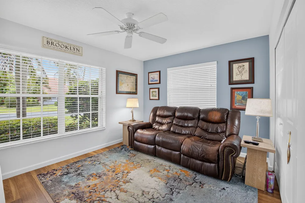 6101 Hook Ln, Boynton Beach, FL 33437