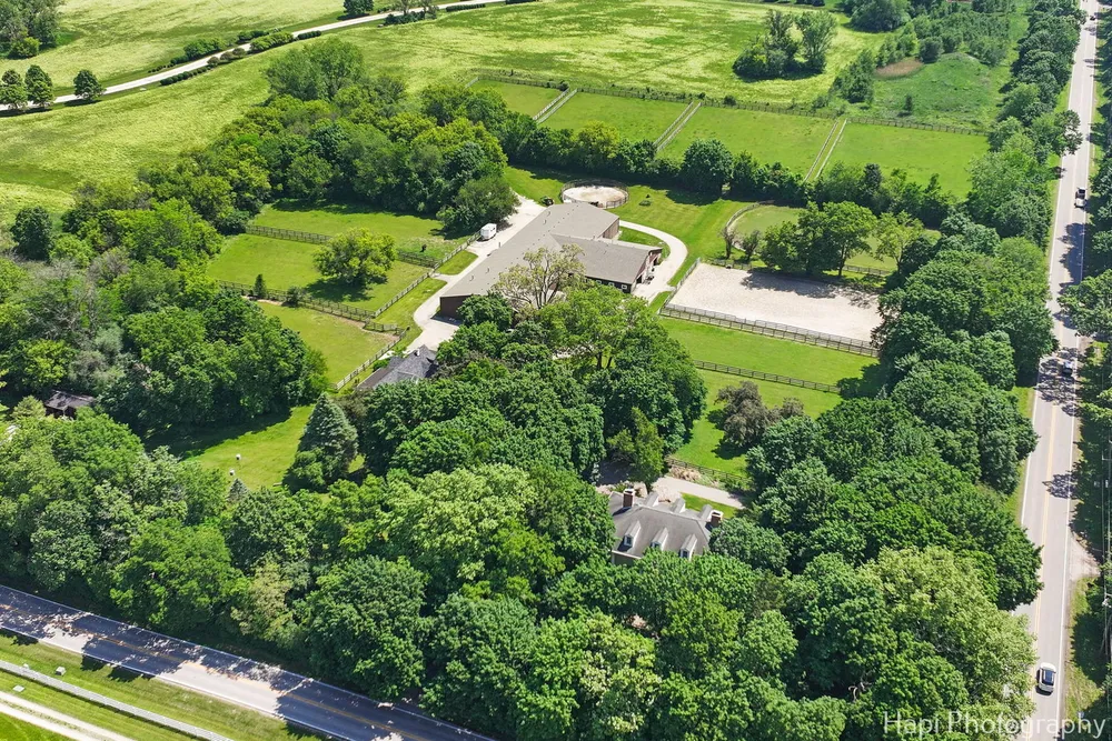 23 W County Line Rd, Barrington Hills, IL 60010