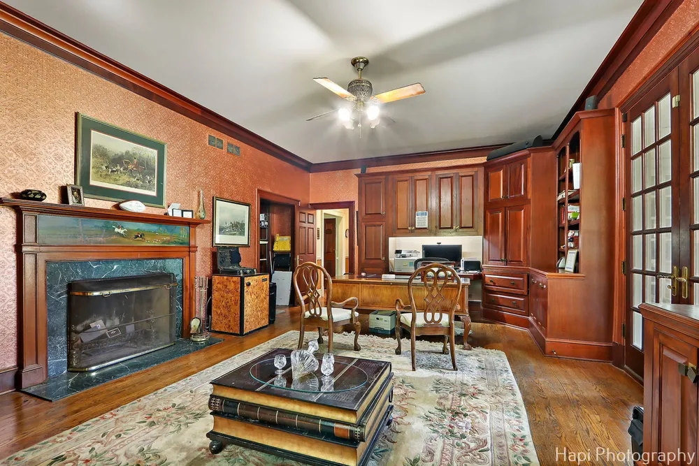 23 W County Line Rd, Barrington Hills, IL 60010