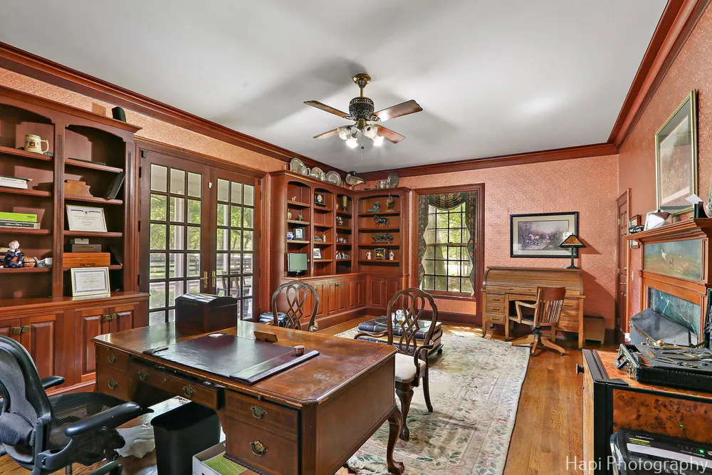 23 W County Line Rd, Barrington Hills, IL 60010