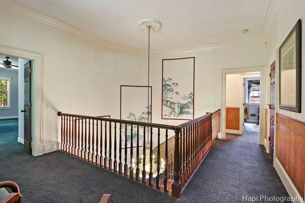 23 W County Line Rd, Barrington Hills, IL 60010