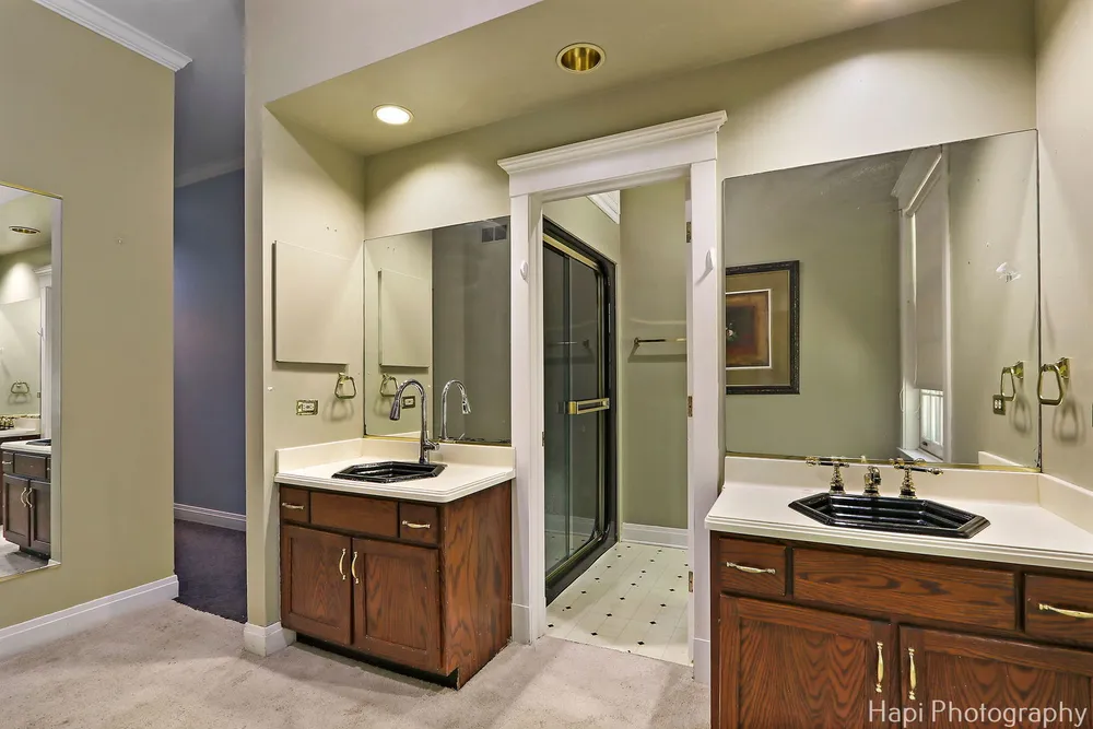 23 W County Line Rd, Barrington Hills, IL 60010