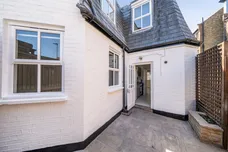 Montague Road London N8 photo 18