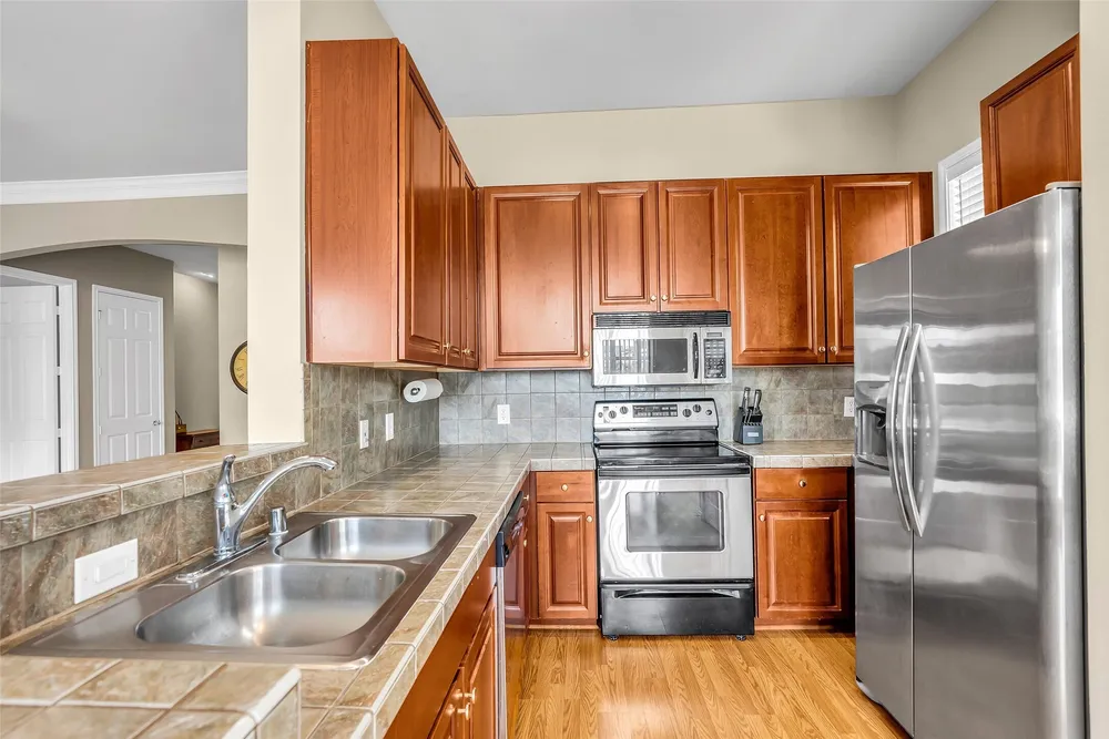 2400 McCue Rd, Houston, TX 77056