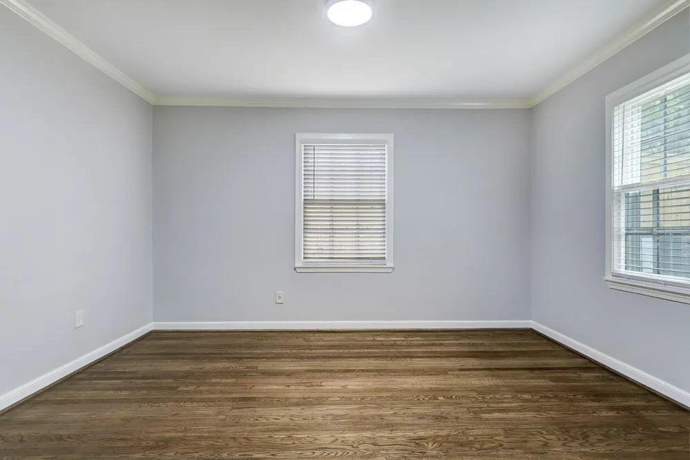 5217 Locust St, Bellaire, TX 77401