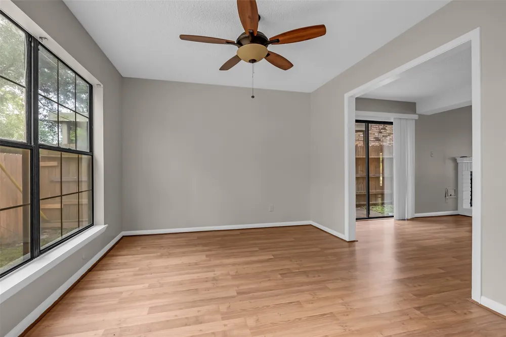 9207 Barr Circle, Houston, TX 77080
