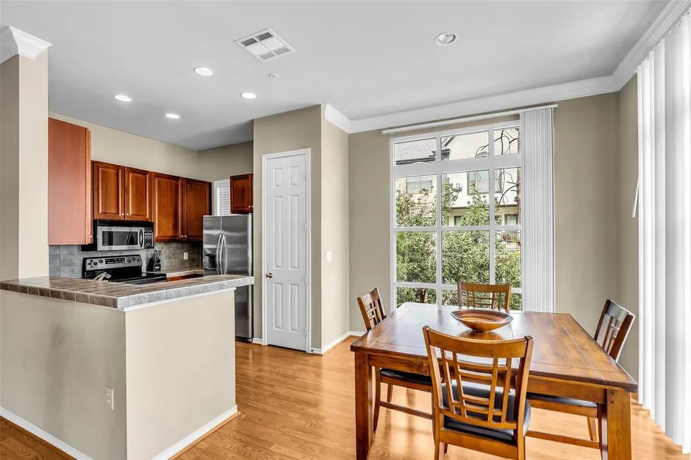 2400 McCue Rd, Houston, TX 77056