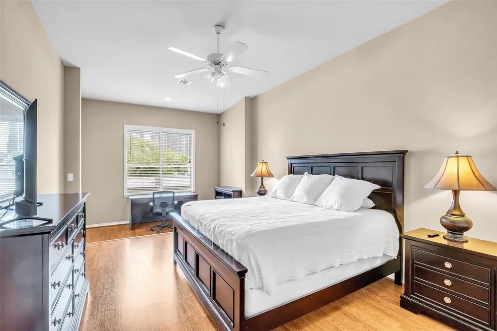 2400 McCue Rd, Houston, TX 77056