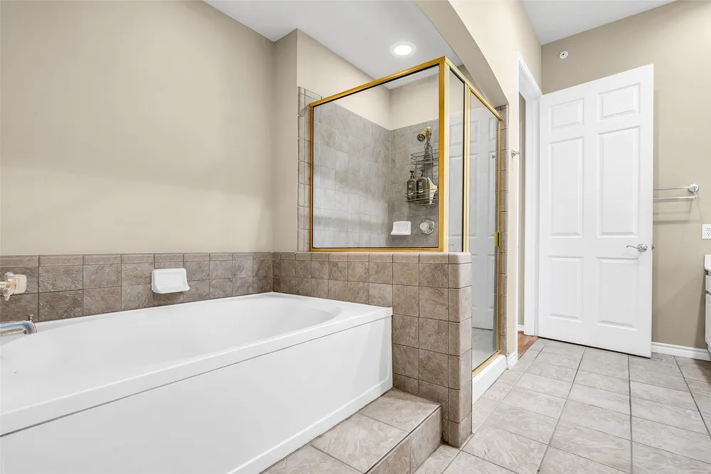 2400 McCue Rd, Houston, TX 77056