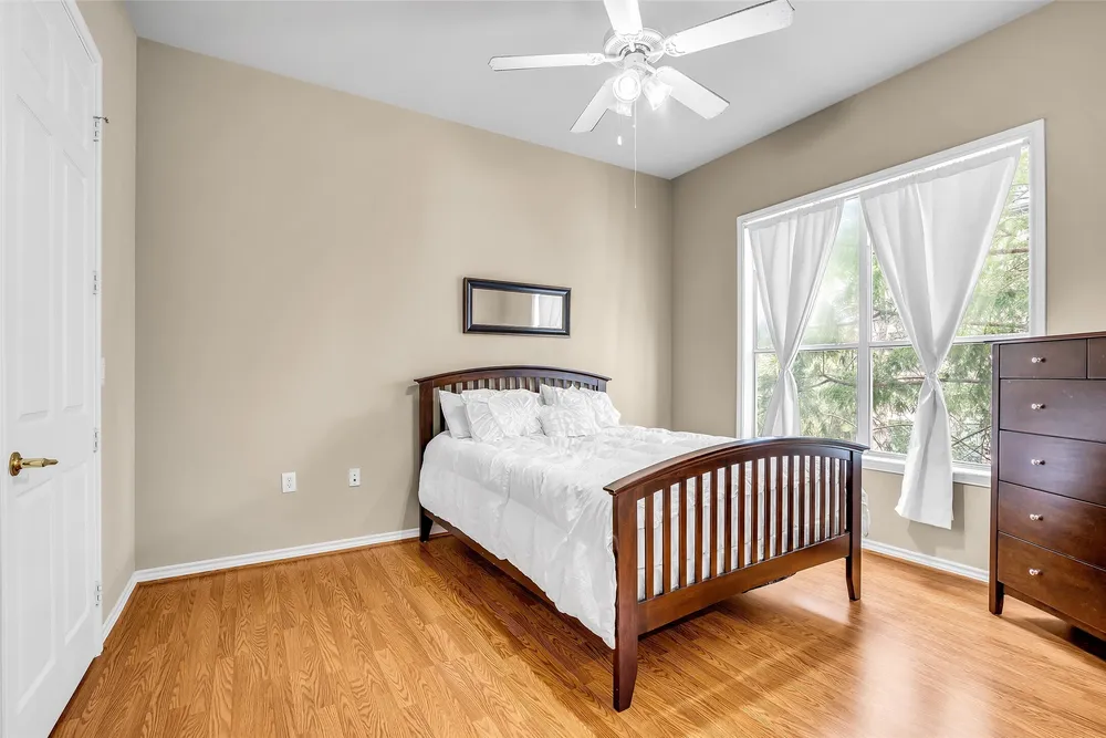 2400 McCue Rd, Houston, TX 77056