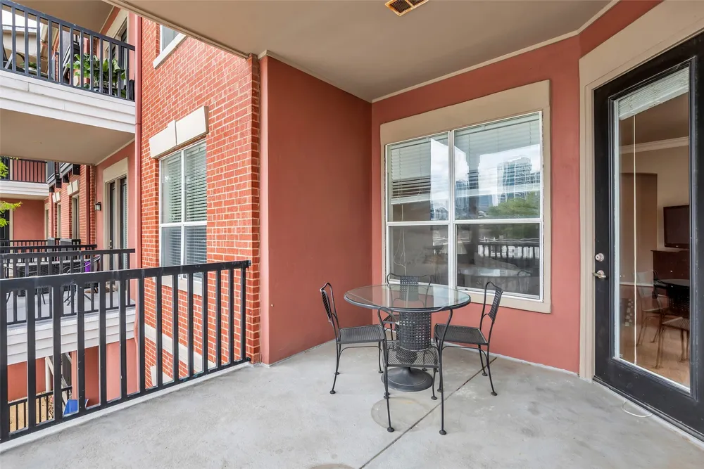 2400 McCue Rd, Houston, TX 77056