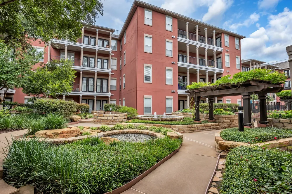 2400 McCue Rd, Houston, TX 77056