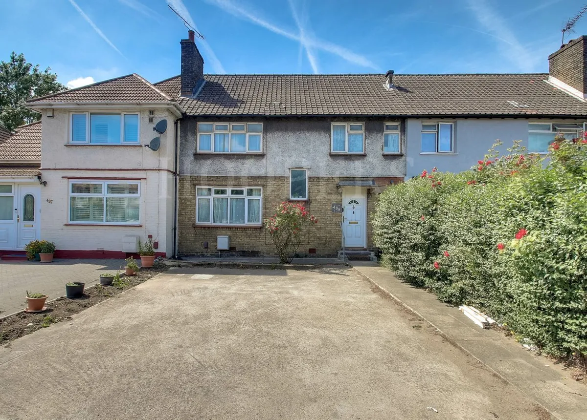 North Circular Road, London, NW2