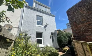 Westcliff, Teignmouth, Devon, TQ14 photo