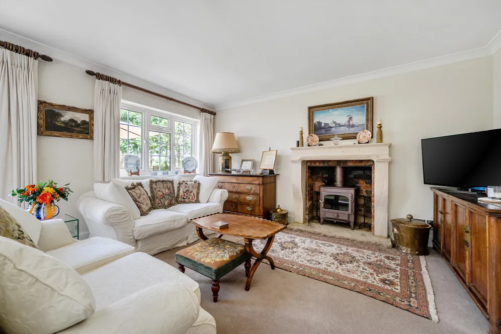 Pondwood Lane, Shottesbrooke, Maidenhead, SL6 photo 4