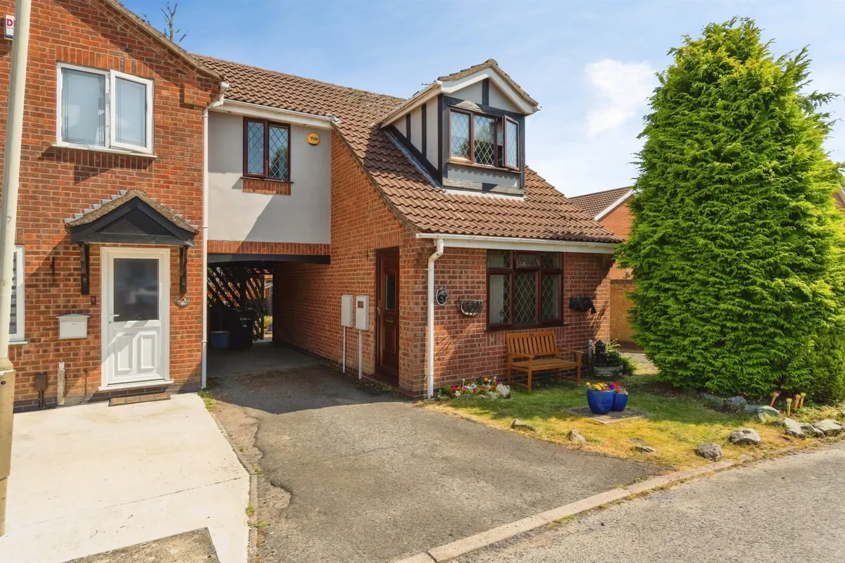 Yarrow Close, Hamilton, LEICESTER