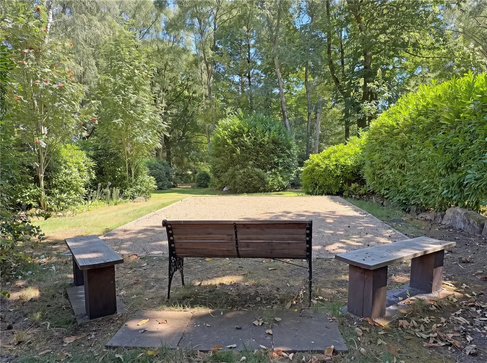 Property carousel item 14
