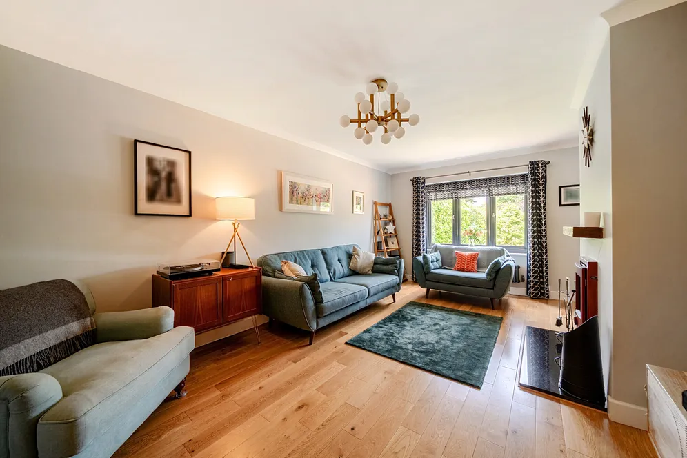 Chappell Close, Liphook, GU30 photo 5