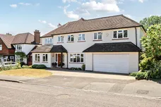 Christ Church Mount, Epsom, KT19 photo 12