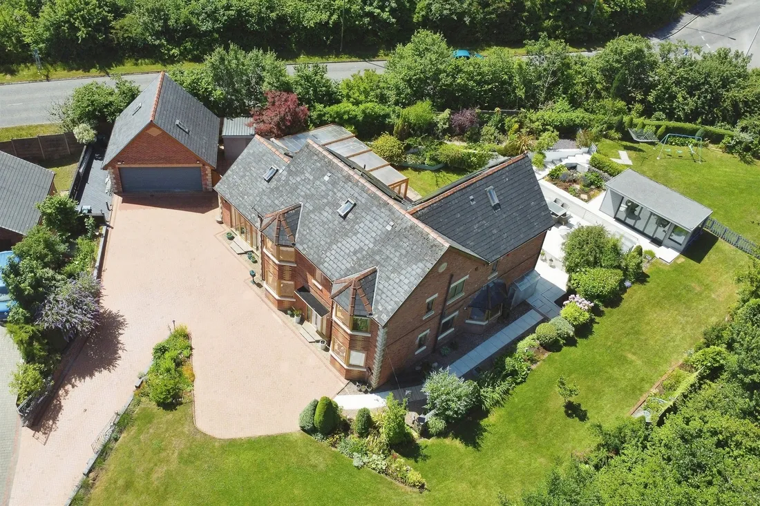 Property photo 33