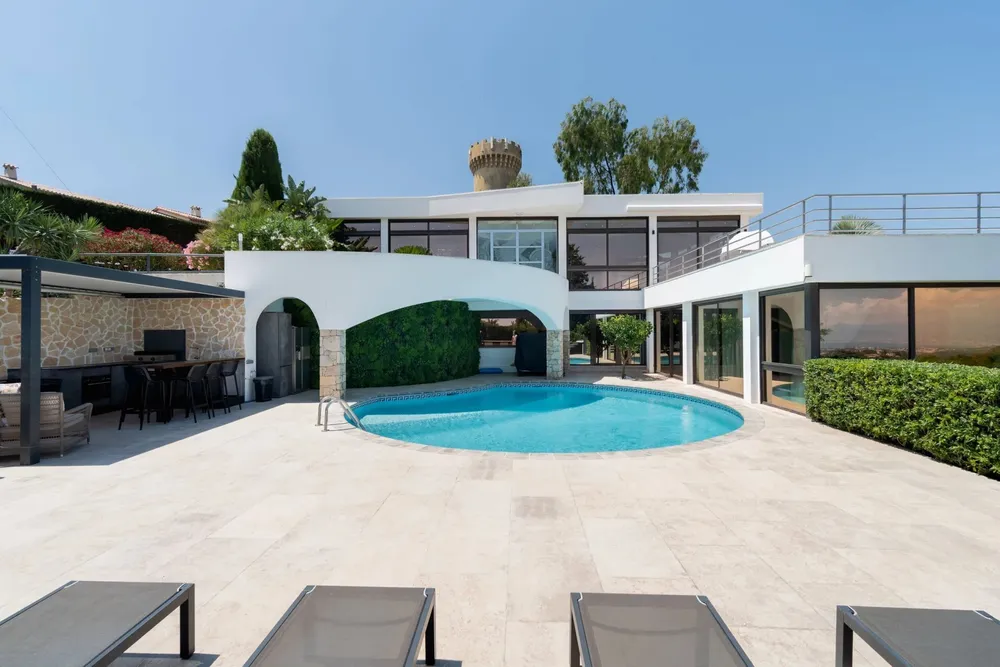 Vallauris (Super Cannes), 06220, France