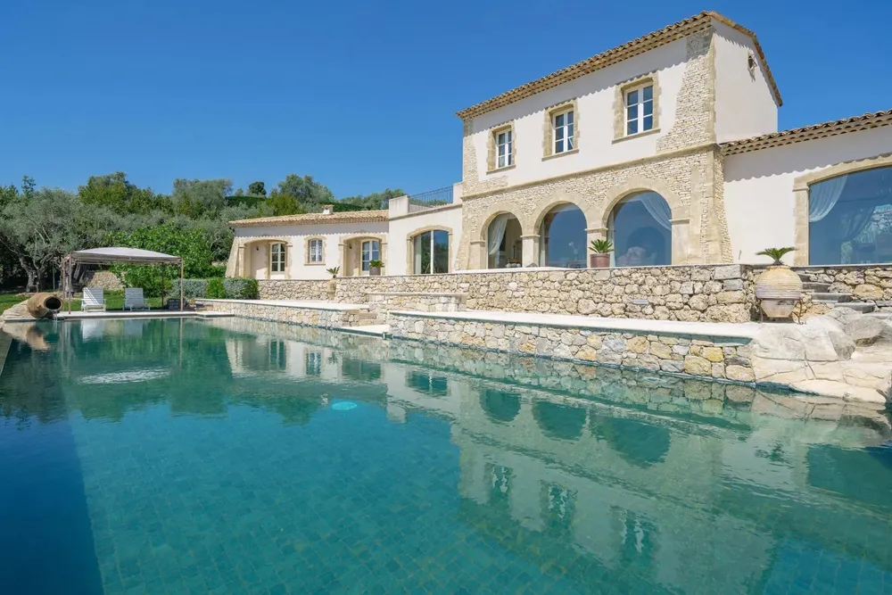 Châteauneuf-Grasse, 06740, France