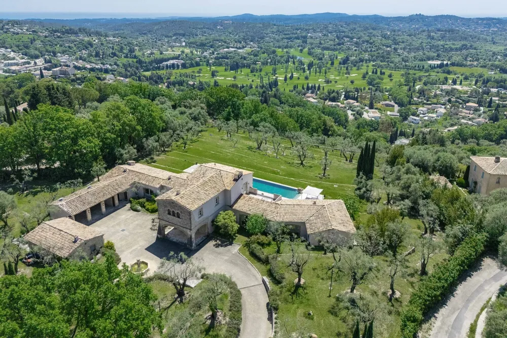 Châteauneuf-Grasse, 06740, France