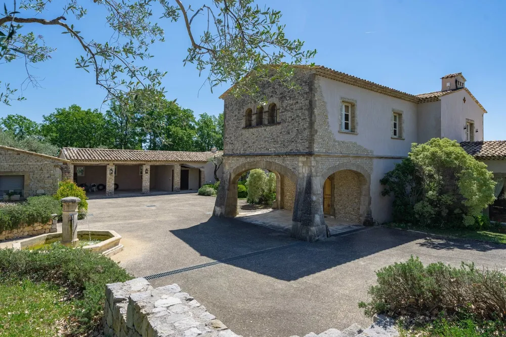 Châteauneuf-Grasse, 06740, France