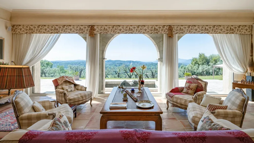 Châteauneuf-Grasse, 06740, France