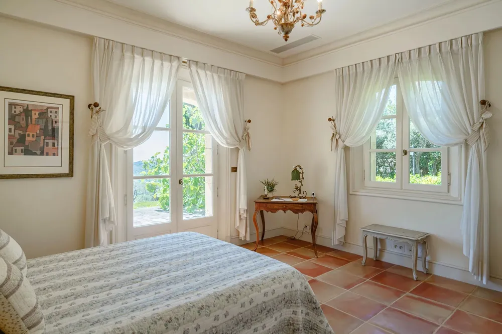 Châteauneuf-Grasse, 06740, France