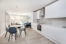 Wells Walk, E7 photo 2