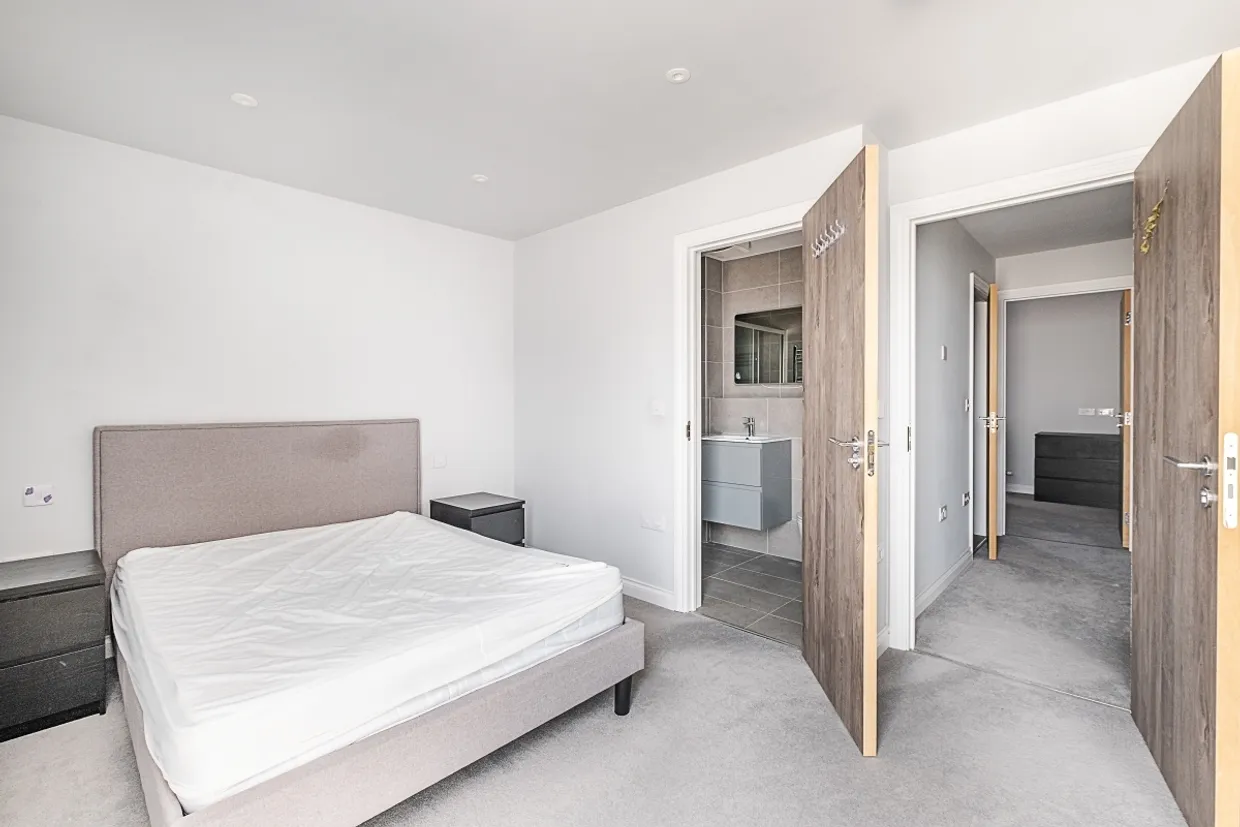 Wells Walk, E7 photo 9
