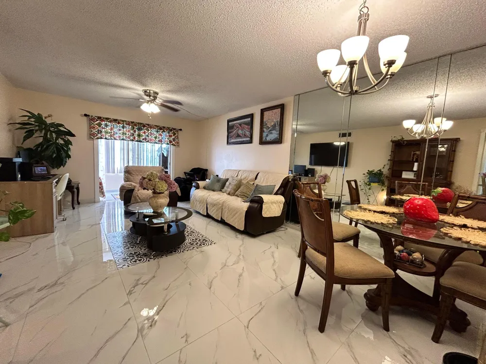 300 NE 26th Ave, Boynton Beach, FL 33435
