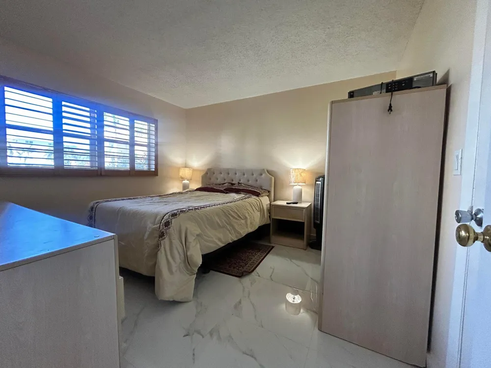 300 NE 26th Ave, Boynton Beach, FL 33435