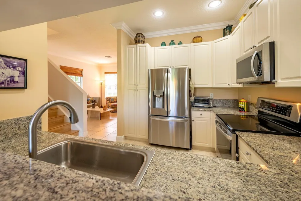 3501 Lakeside Dr, Davie, FL 33328