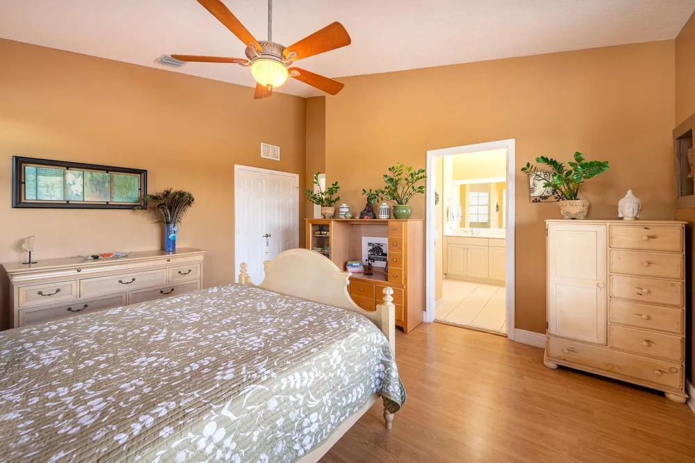 3501 Lakeside Dr, Davie, FL 33328