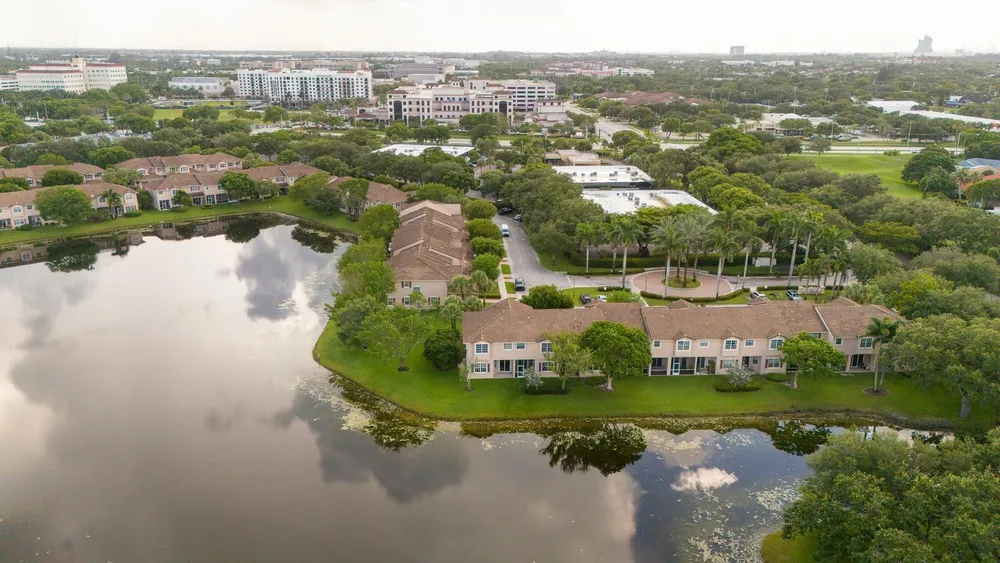 3501 Lakeside Dr, Davie, FL 33328