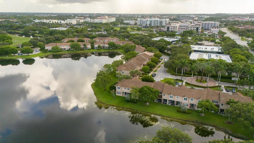 3501 Lakeside Dr, Davie, FL 33328