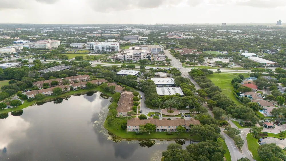 3501 Lakeside Dr, Davie, FL 33328