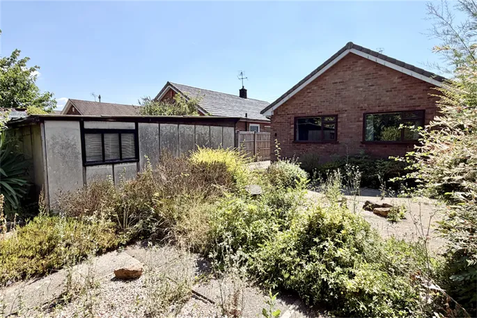 Property carousel image 16